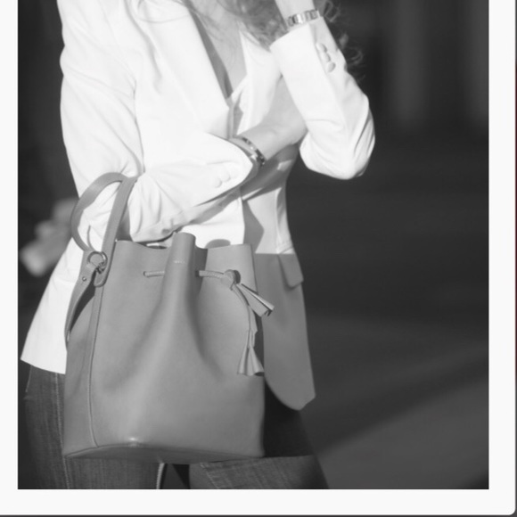 ❌SOLD❌ Celine Lefebure Leather Bucket Crossbody - Picture 8 of 8